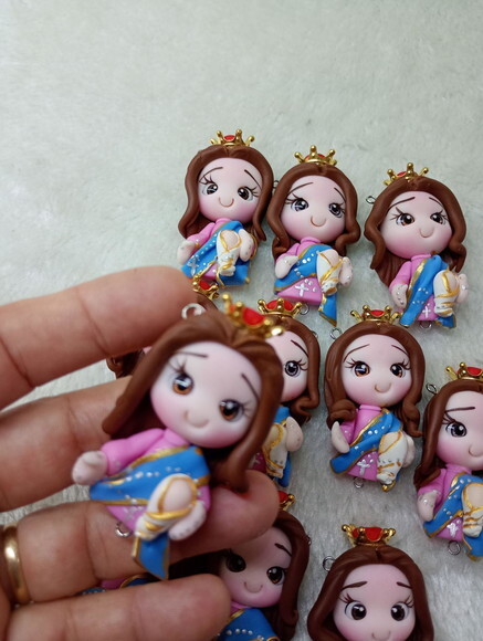 Ímã Nossa Senhora do Rosário em Biscuit