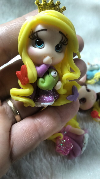 Kit Apliques para Laços Princesinhas Diversas em Biscuit