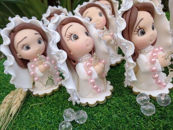 Lembrancinha Primeira Eucaristia Menina em Biscuit