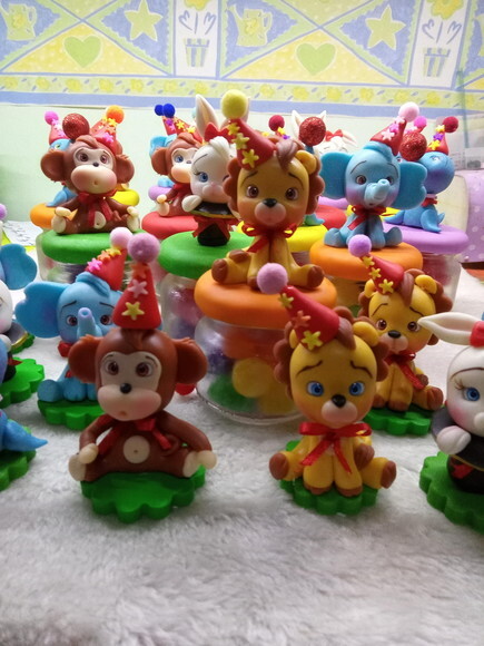 Lembrancinhas Bichinhos do Circo em Biscuit