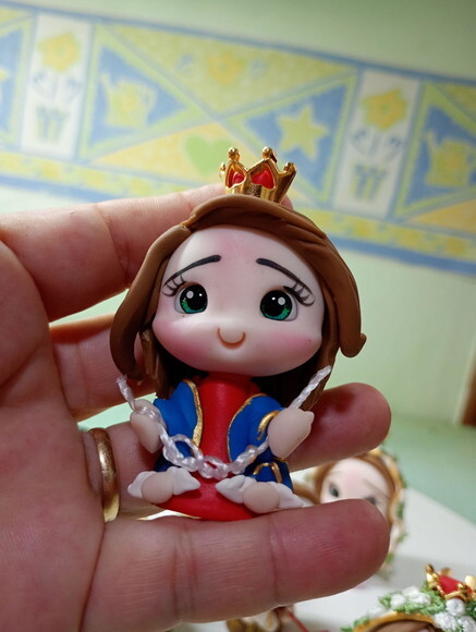 Nossa Senhora Desatadora de Todos os Nós em Biscuit