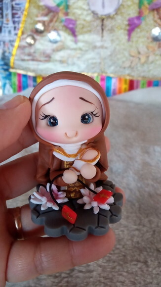 Nossa Senhora do Carmo de Biscuit para Oratório