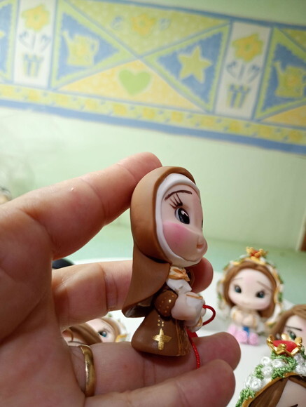 Nossa Senhora do Carmo de Biscuit para Oratório
