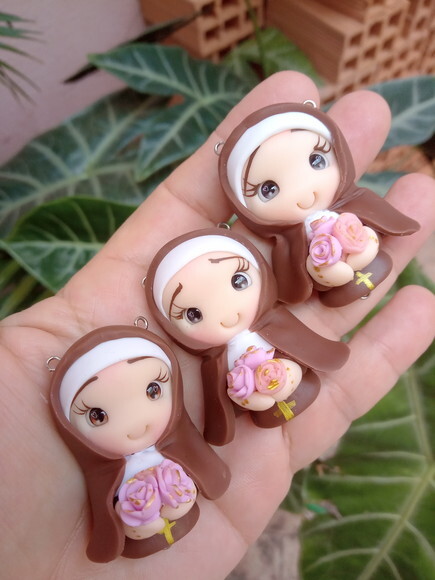 Pingentes para Terços Santa Terezinha do Menino Jesus.