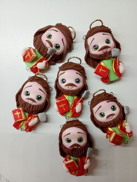 Pingentes São Judas Tadeu em Biscuit.