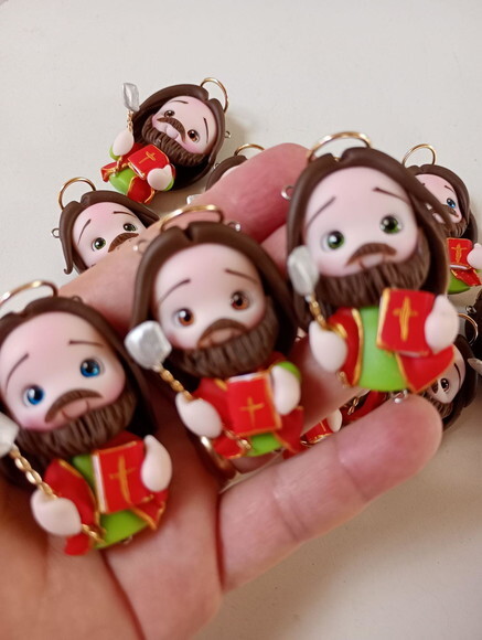 Pingentes São Judas Tadeu em Biscuit.