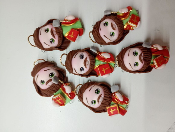Pingentes São Judas Tadeu em Biscuit.