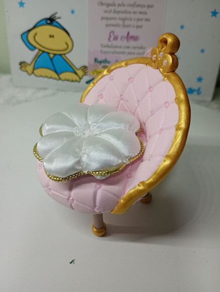 Poltrona Princesa em Biscuit