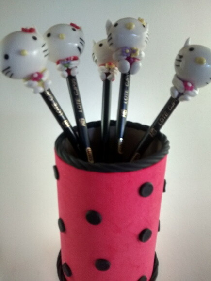 Ponteira de Lápis em Biscuit Hello Kit