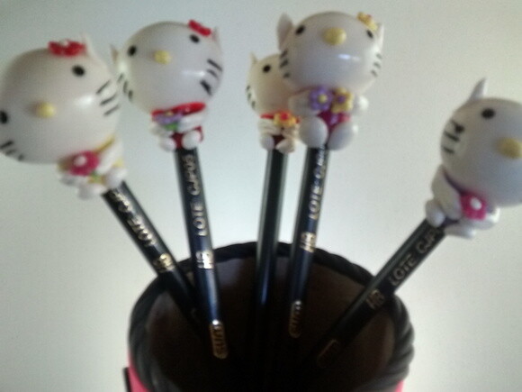 Ponteira de Lápis em Biscuit Hello Kit