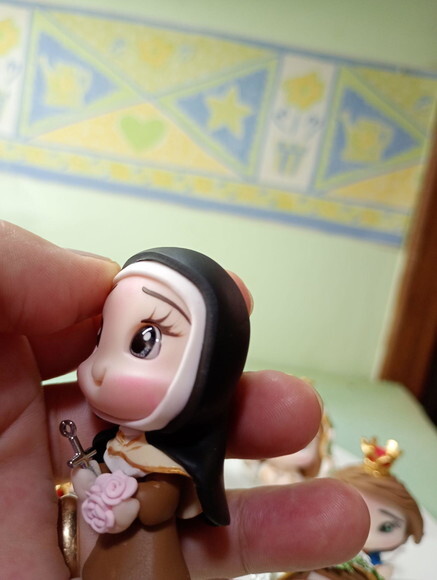 Santa Terezinha em Biscuit para Oratório