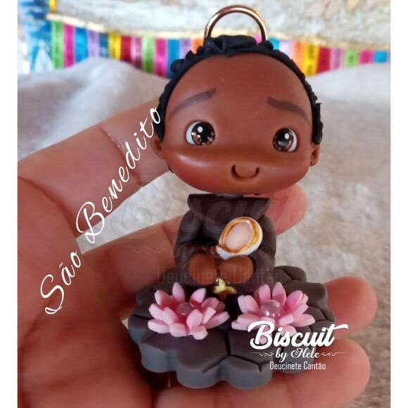 São Benedito em Biscuit para Oratório