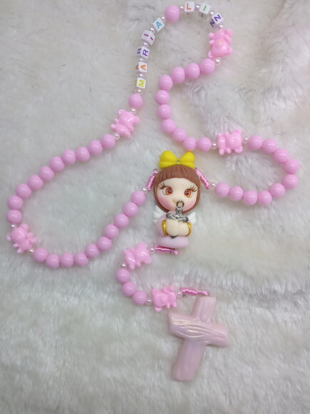 Terço Anjinha Rosa em Biscuit com nome