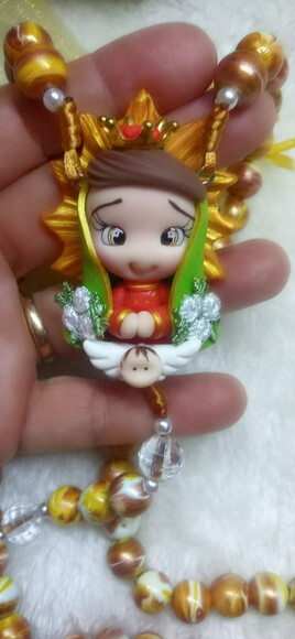 Terço de Nossa Senhora de Guadalupe em Biscuit