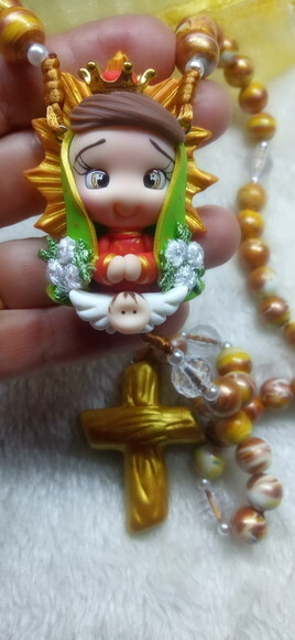 Terço de Nossa Senhora de Guadalupe em Biscuit