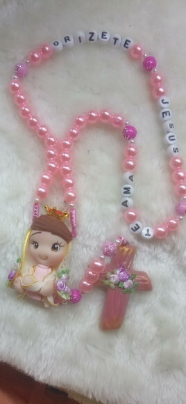 Terço de Nossa Senhora de Nazaré Rosa em Biscuit com Nome