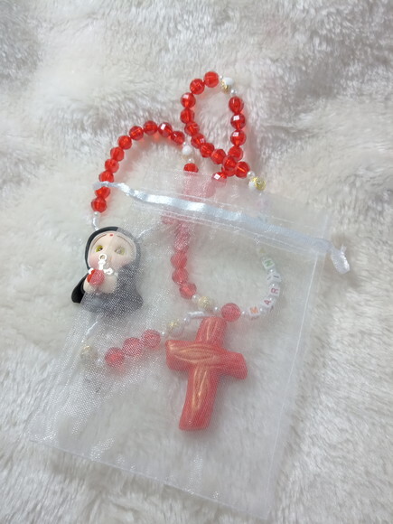 Terço de Santa Rita em Biscuit com N