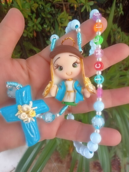 Terço Nossa Senhora das Graças em Biscuit com Nome