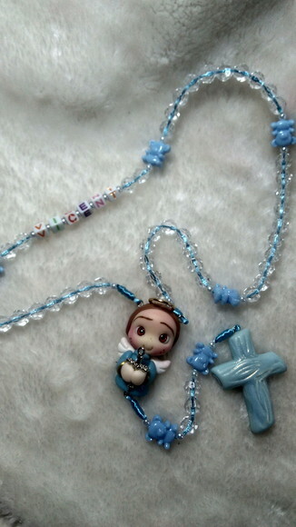 Terço personalizado anjinho em Biscuit com nome