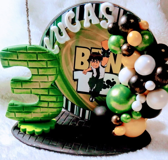 Topo Ben 10 em Biscuit