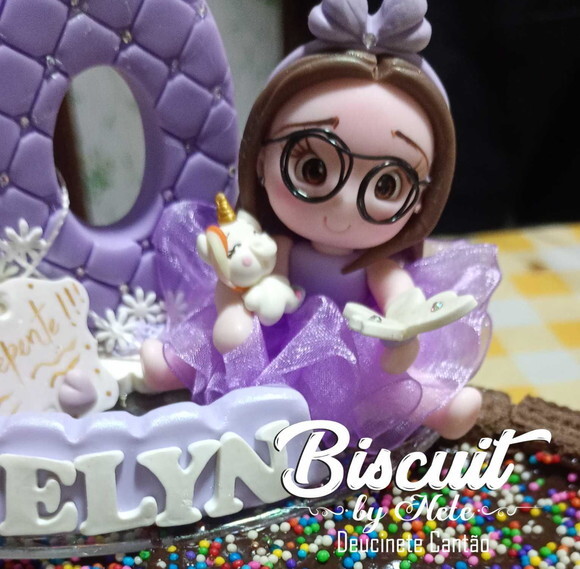 Topo de Bolo Derrepente 30 em Biscuit
