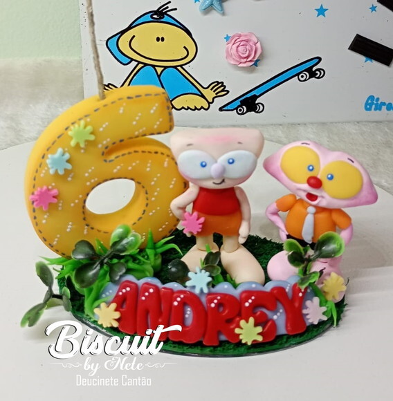 Topo de Bolo Mongo e Drongo em Biscuit