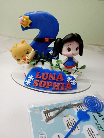 Topo de Bolo Show da Luna em Biscuit
