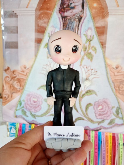 Toy Padre em Biscuit 1