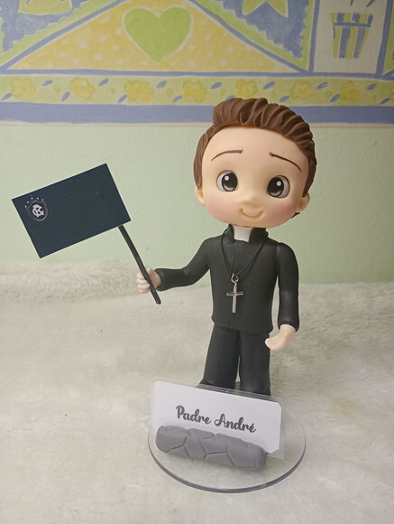 Toy Padre Torcedor em Biscuit