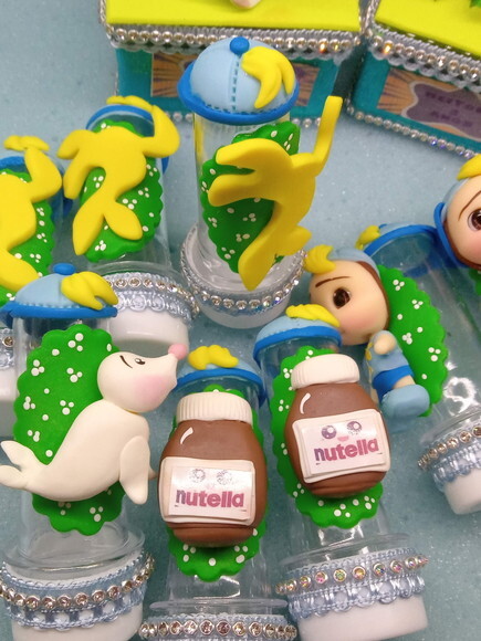 Tubetes Lucas Netto em Biscuit