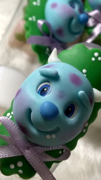 Tubetes Sully Monstros S/a