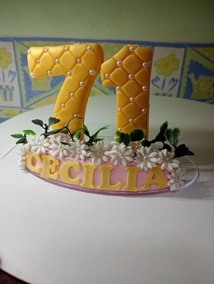Vela Personalizada 71 Anos em Biscuit