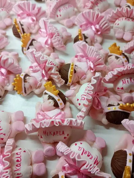 25 Lembrancinhas Bebê Realeza Menina Biscuit