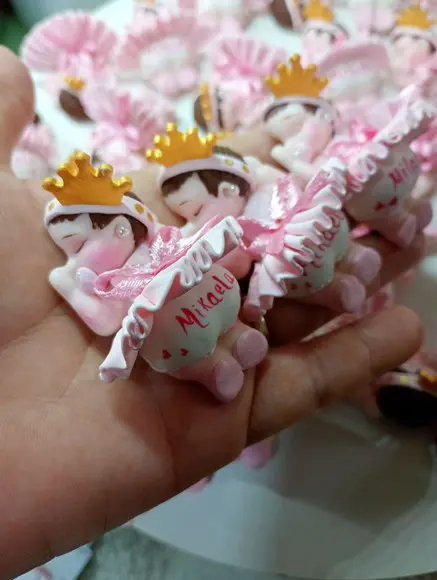 25 Lembrancinhas Bebê Realeza Menina Biscuit