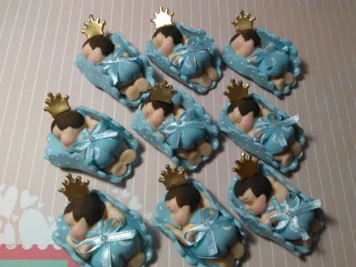 30 Lembrancinha Bebê Realeza em Biscuit