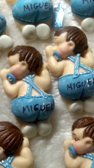 30 Lembrancinhas Bebê Bumbum Menino em Biscuit.