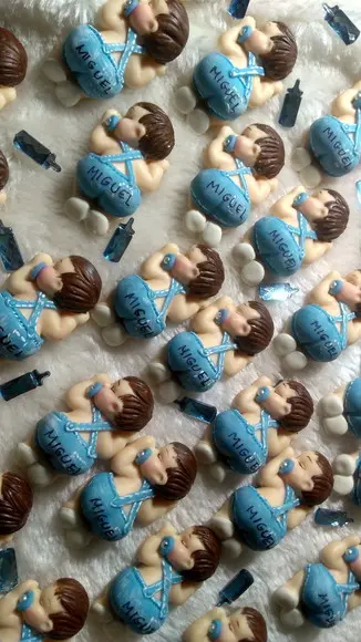 30 Lembrancinhas Bebê Bumbum Menino em Biscuit.