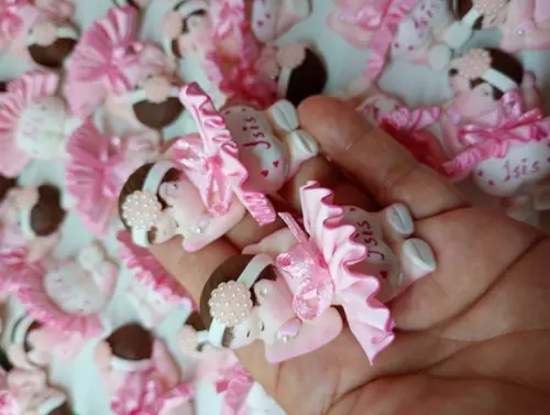 30 Lembrancinhas Bebê com Tiara em Biscuit