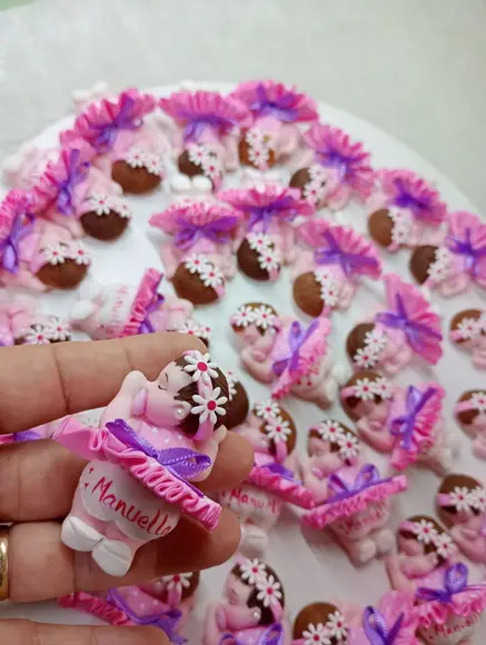 30 Lembrancinhas Bebê com Tiarinha em Biscuit