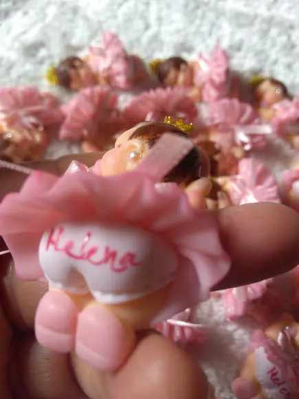 30 Lembrancinhas Bebê Realeza Menina Biscuit