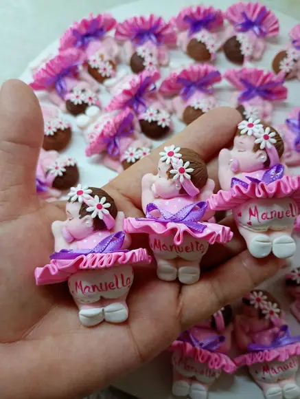 30 Lembrancinhas Bebê Soneca com Guirlanda Biscuit