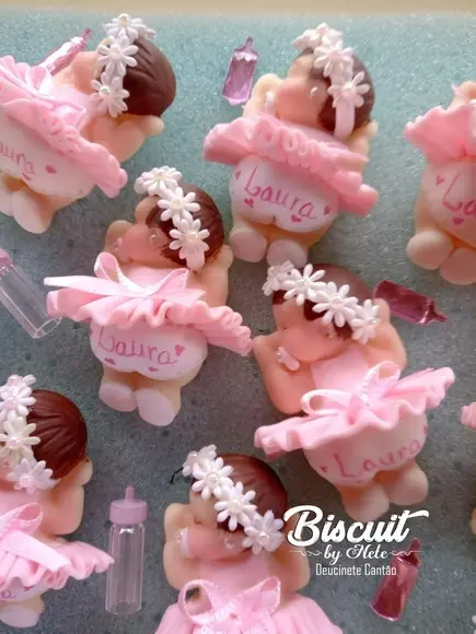 30 Lembrancinhas Bebê Soneca com Guirlanda Biscuit