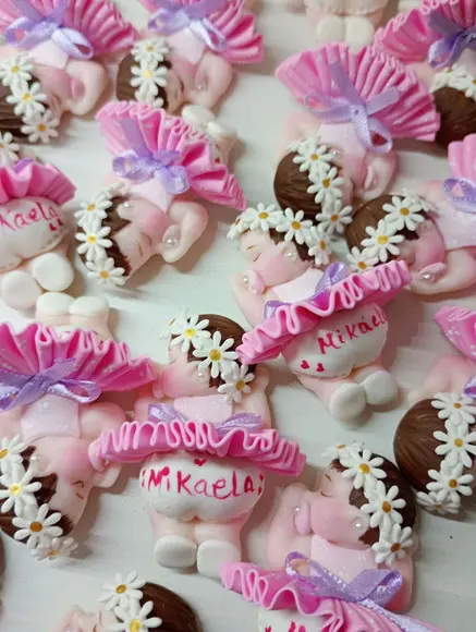 50 Lembrancinhas Bebê Soneca com Guirlanda Biscuit