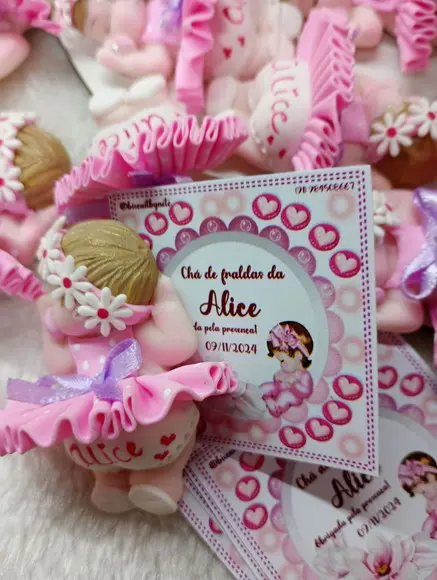 60 Lembrancinhas Bebê Soneca com Guirlanda Biscuit