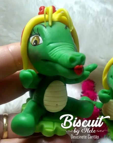 Apliques Cuca do Sítio do Pica Pau Amarelo em Biscuit