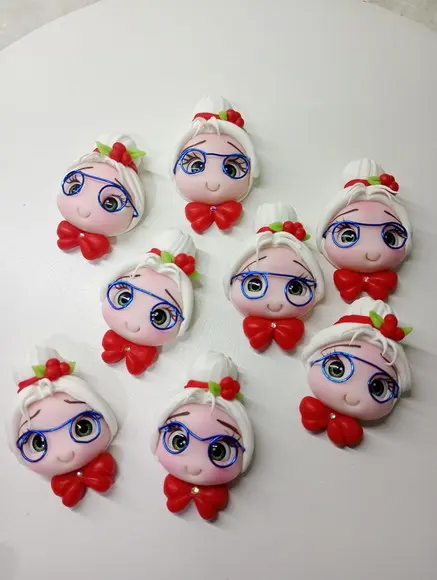 Apliques Mamãe Noel em Biscuit