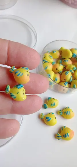 Apliques Mini Peixinhos de Biscuit Linguado