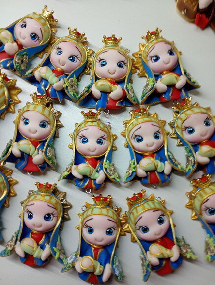 Apliques Nossa Senhora do Perpétuo Socorro em Biscuit