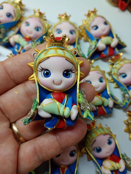 Apliques Nossa Senhora do Perpétuo Socorro em Biscuit