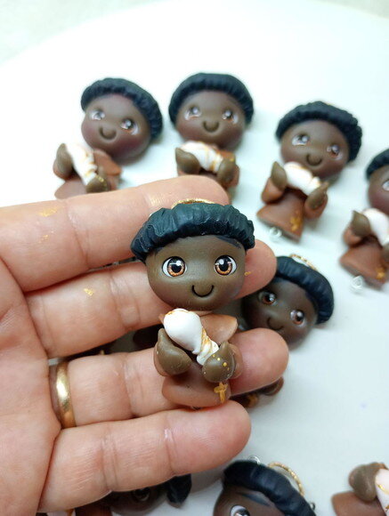 Apliques São Benedito em Biscuit